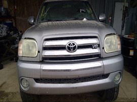 2005 TOYOTA TUNDRA, SILVER, SR5, CREW CAB, 4.7L, AT. 2WD.  Z25990
